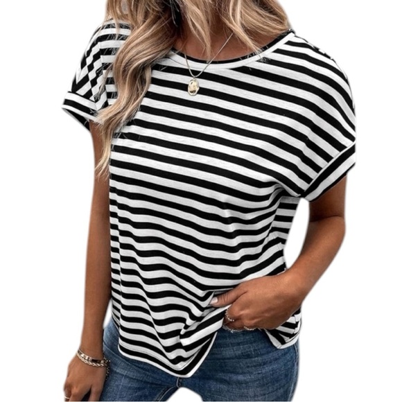 A.OK Coevolution Brand Black and White striped modal Tee-shirt size Medium - Picture 1 of 5